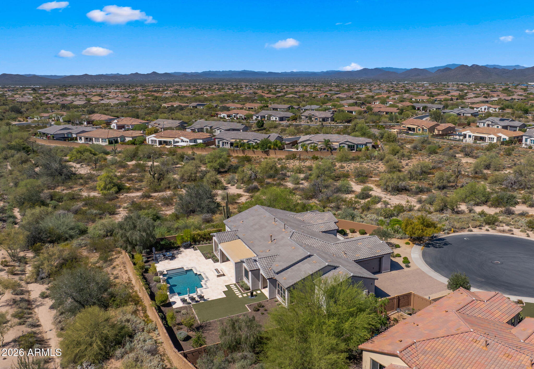 LONE MOUNTAIN - Residential