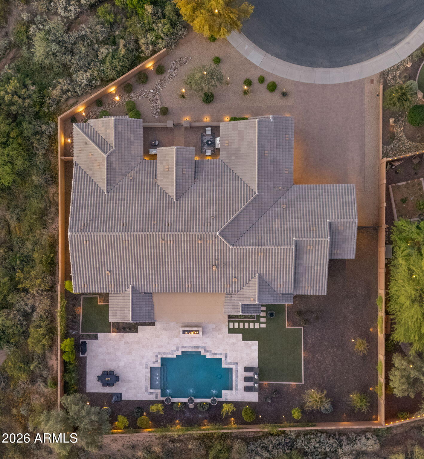 LONE MOUNTAIN - Residential