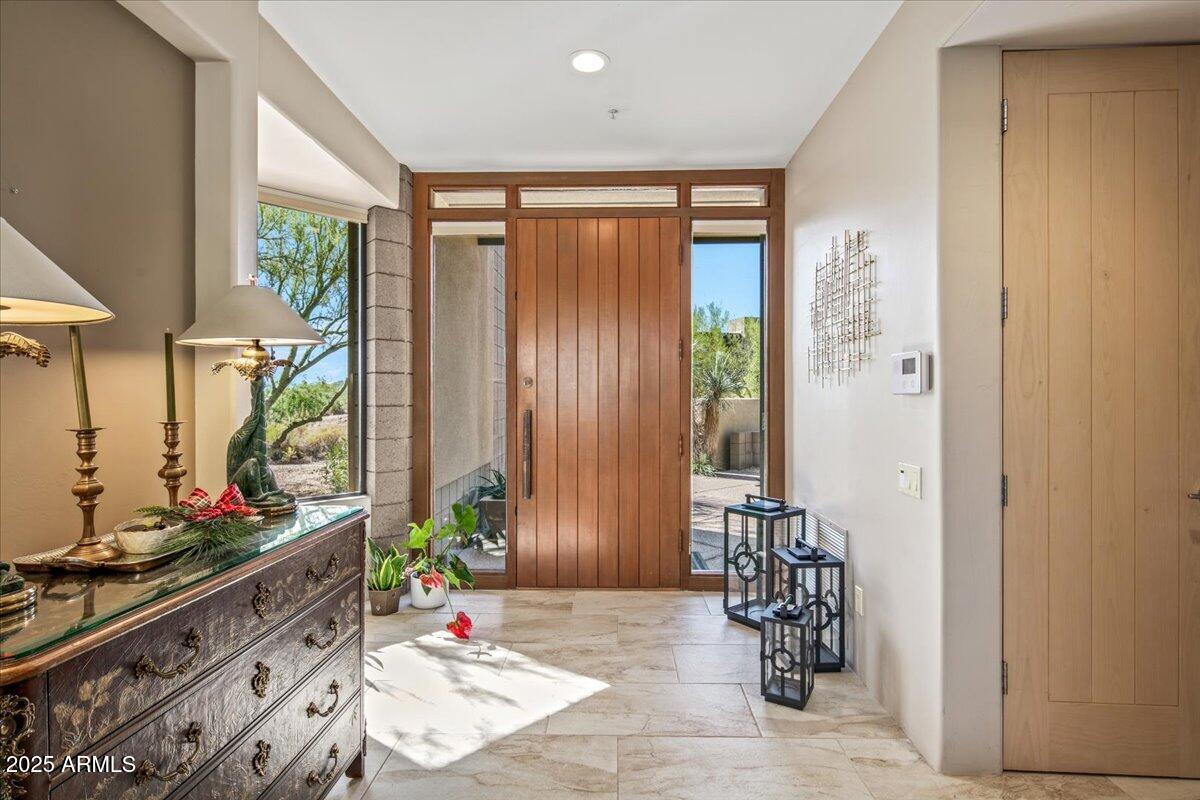 10507 E FERNWOOD Lane