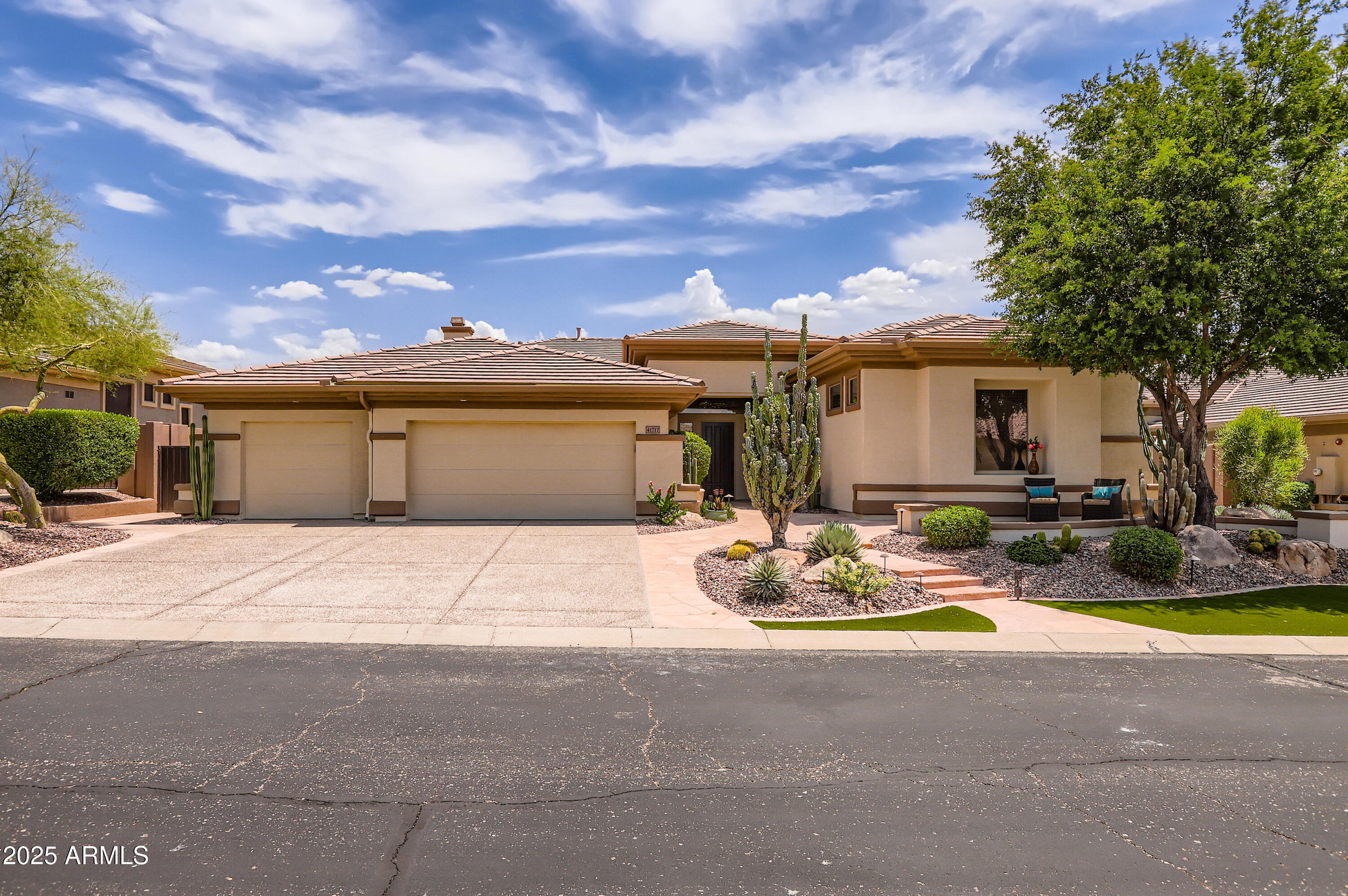 41717 N MOSS SPRINGS Court