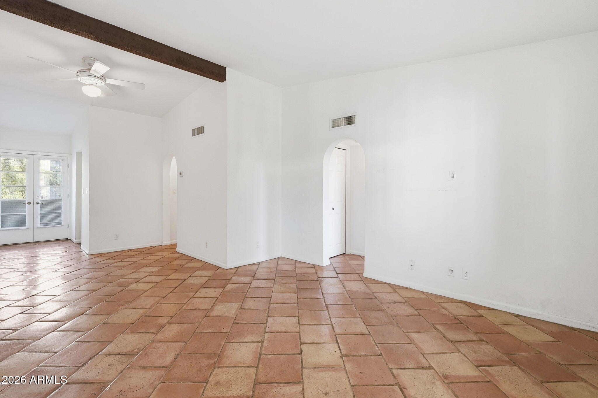 1449 E HIGHLAND Avenue 16