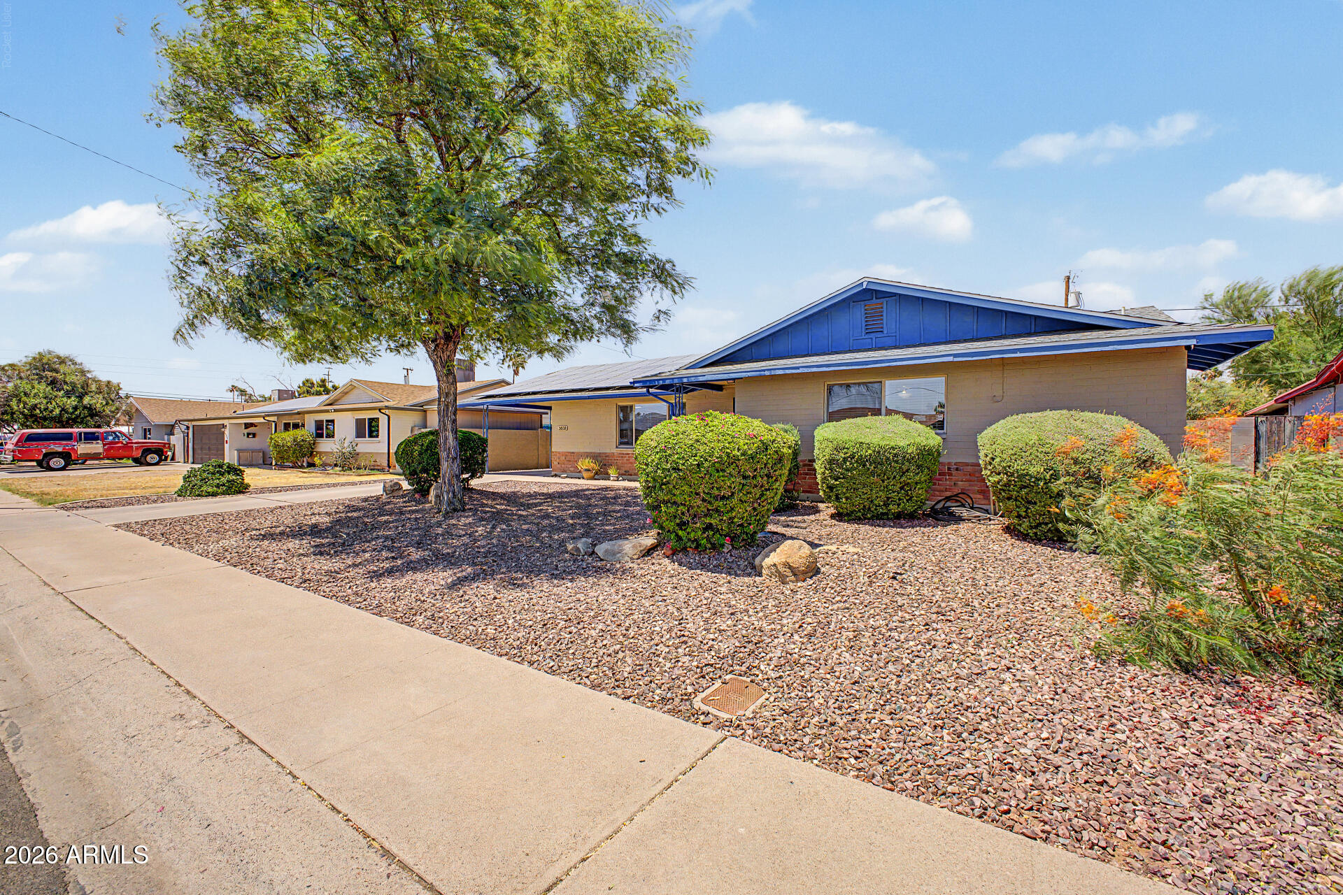 3038 W Charter Oak Road
