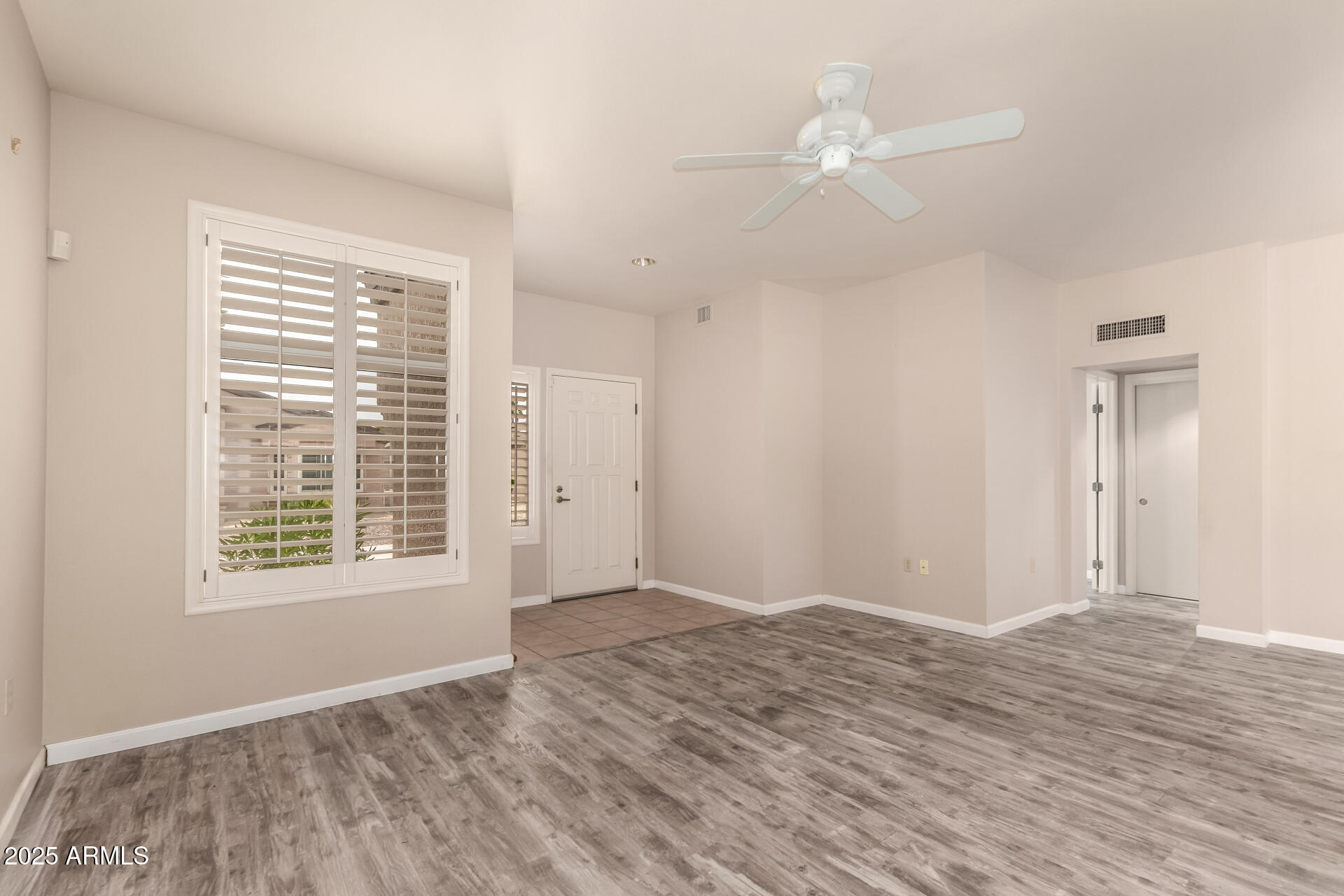 19951 N GREENVIEW Drive