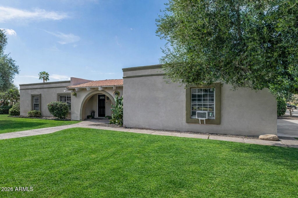 Photo of 906 E Jasmine Street, Mesa, AZ 85203 (MLS # 7052051)