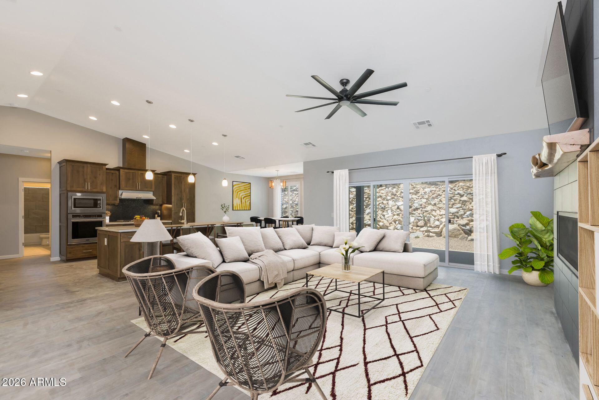TBD E Cloudview Avenue