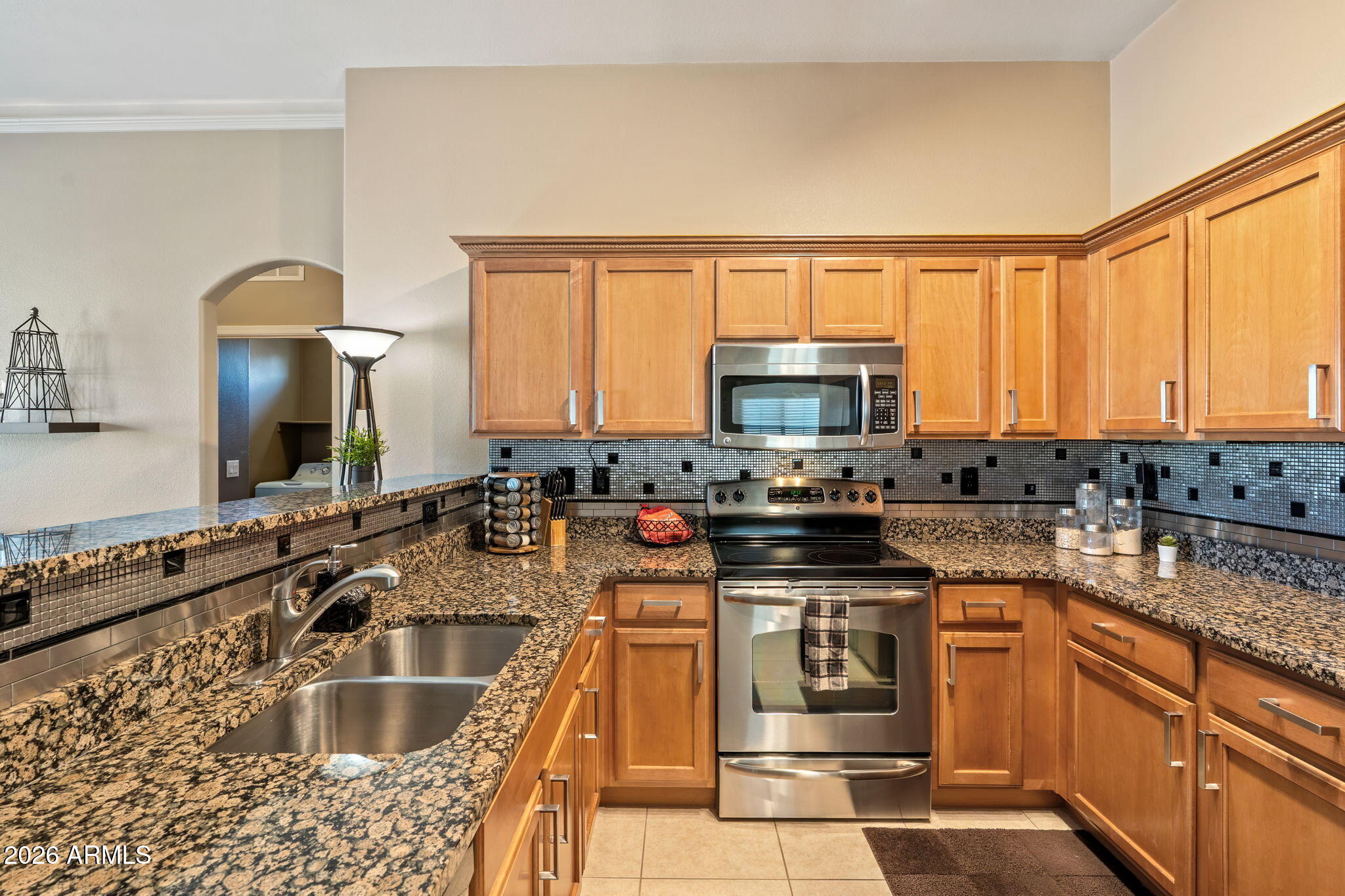 2725 E MINE CREEK Road 2056