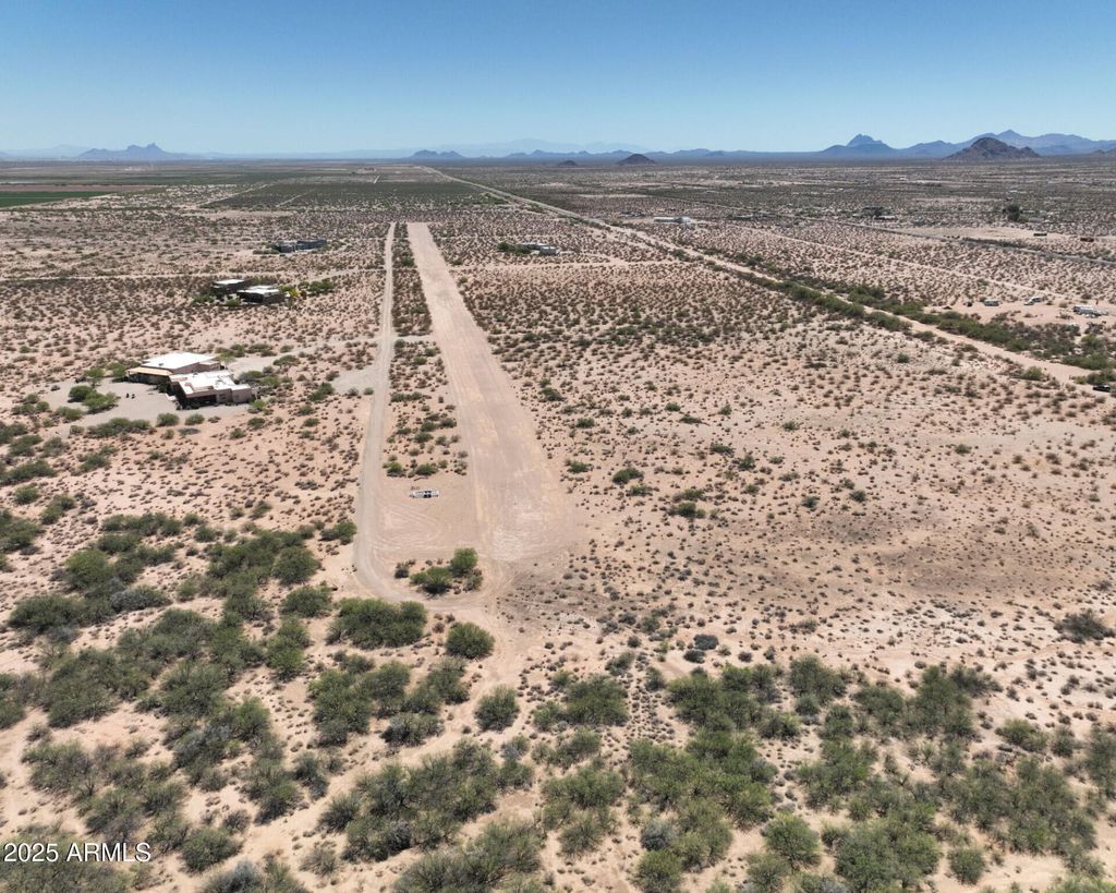Photo of 123 W Aries Drive #-, Eloy, AZ 85131 (MLS # 6874533)