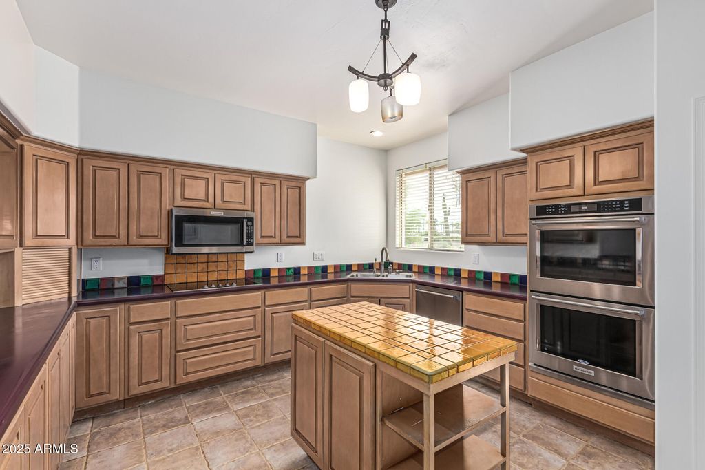 Photo of 200 W Sonoma Drive, Litchfield Park, AZ 85340 (MLS # 6942773)