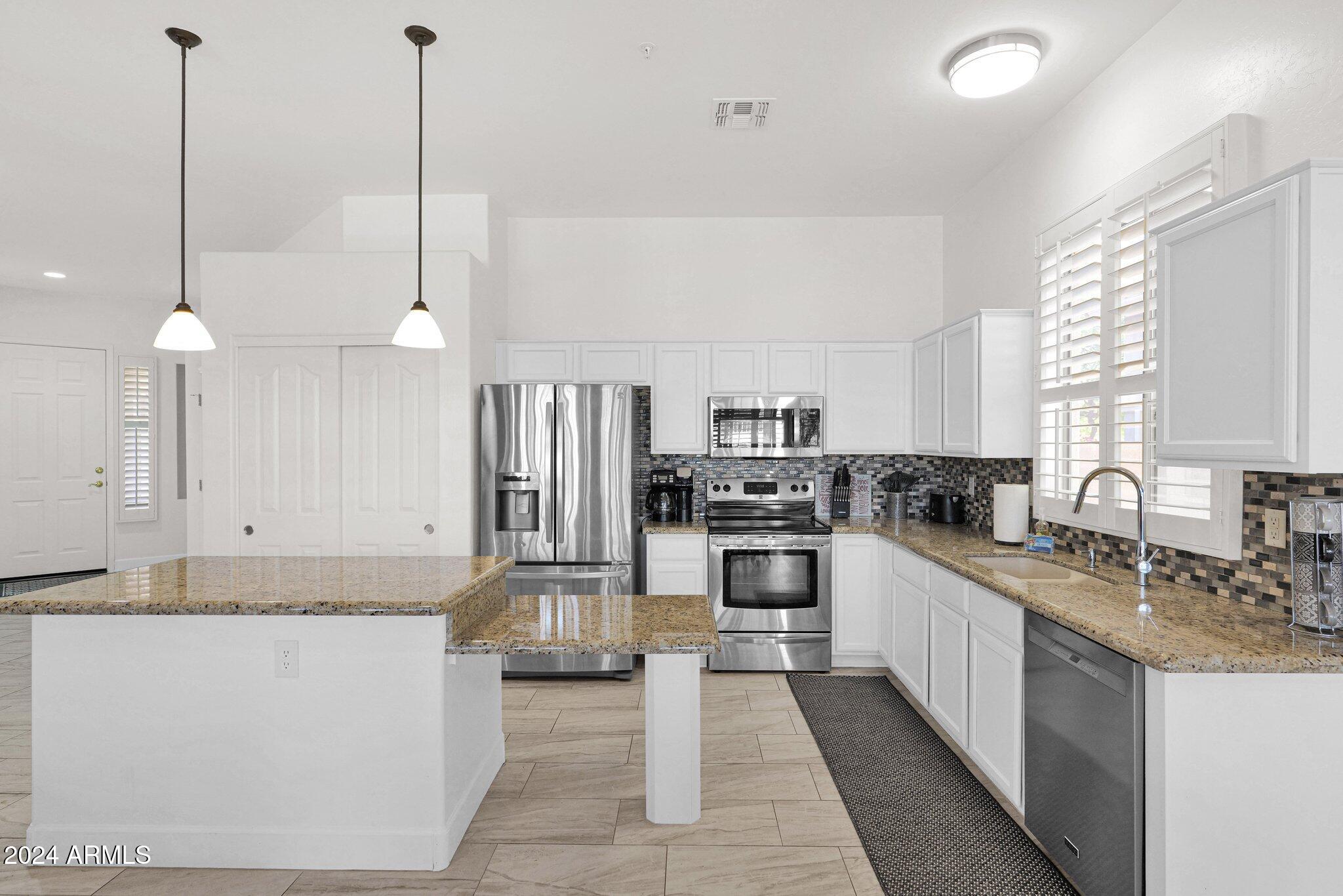 10304 E PENSTAMIN Drive