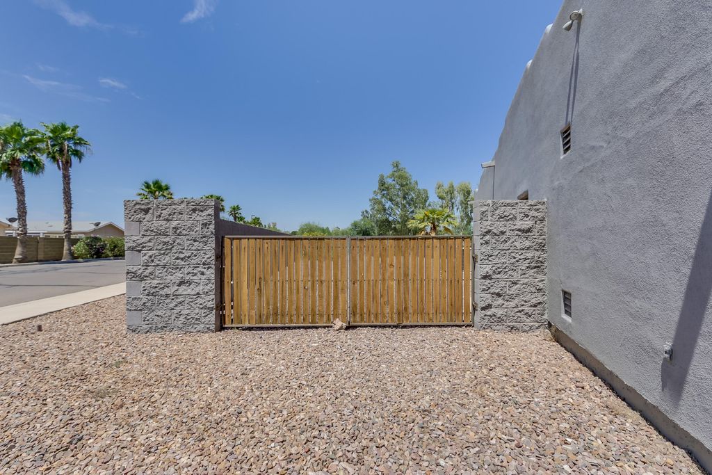 Photo of 988 W Crooked Stick Drive, Casa Grande, AZ 85122 (MLS # 6896816)