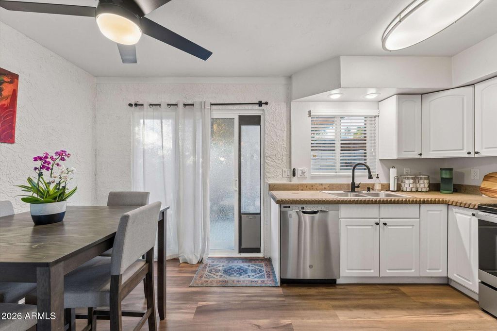 Photo of 2832 N Granite Reef Road, Scottsdale, AZ 85257 (MLS # 7000858)