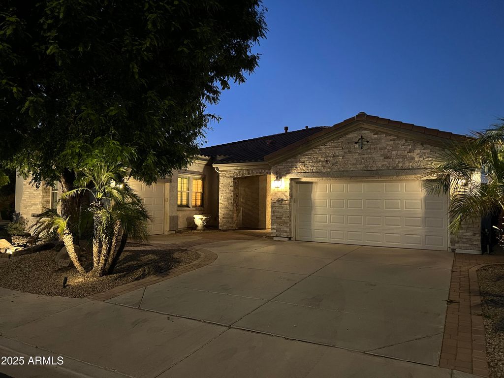 Photo of 4598 E Blue Spruce Lane, Gilbert, AZ 85298 (MLS # 6927546)