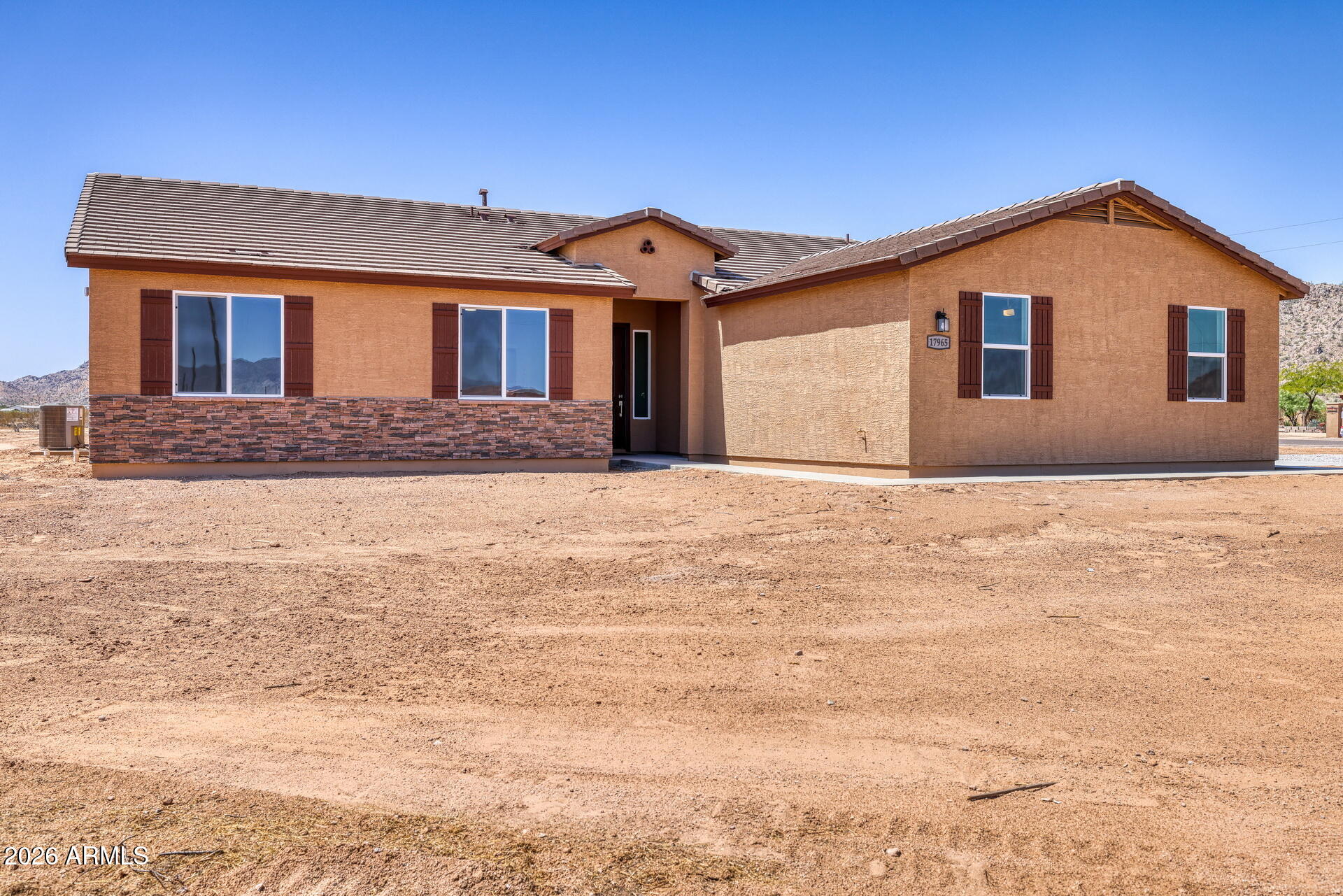 17965 N STONEBLUFF Road