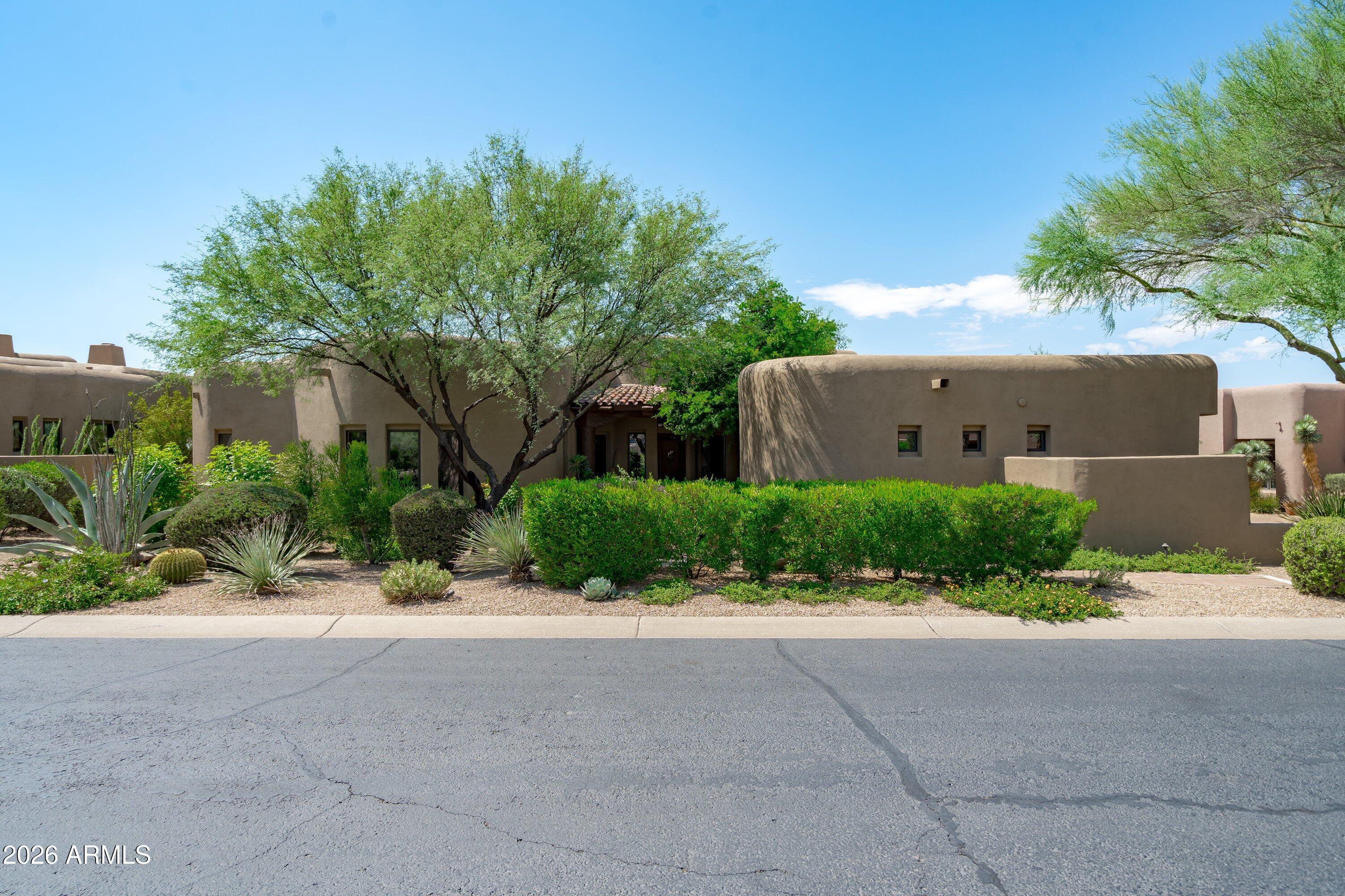 7373 E CLUBHOUSE Drive 8