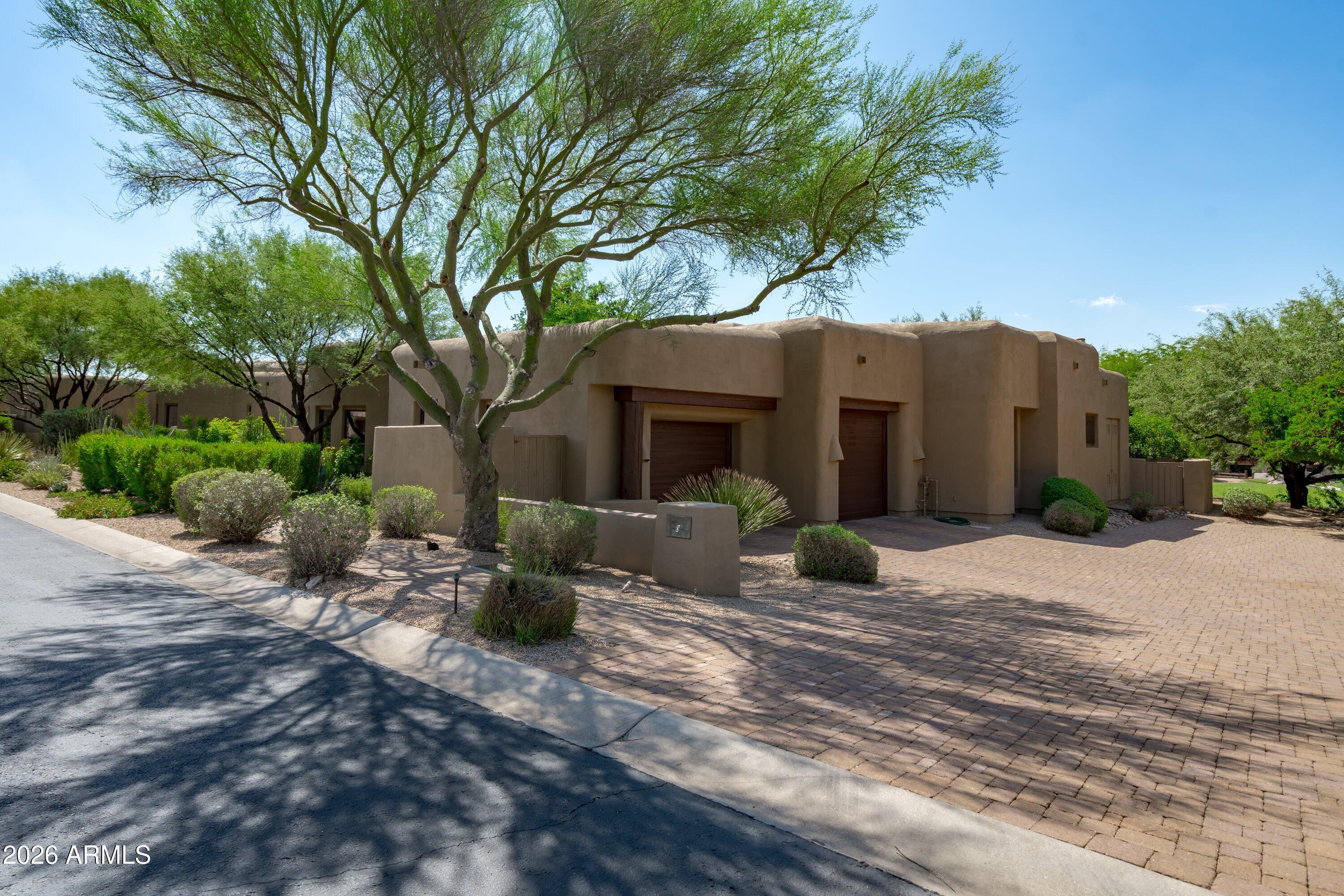 7373 E CLUBHOUSE Drive 8