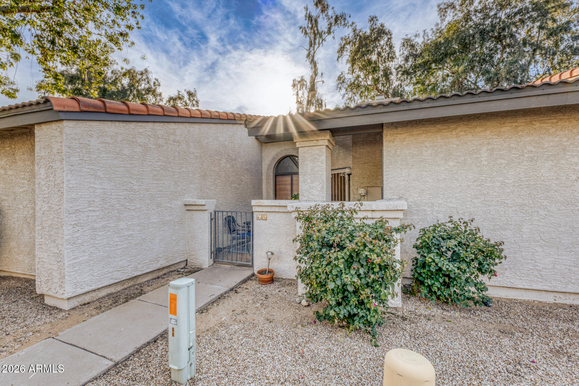 1718 S LONGMORE -- 68