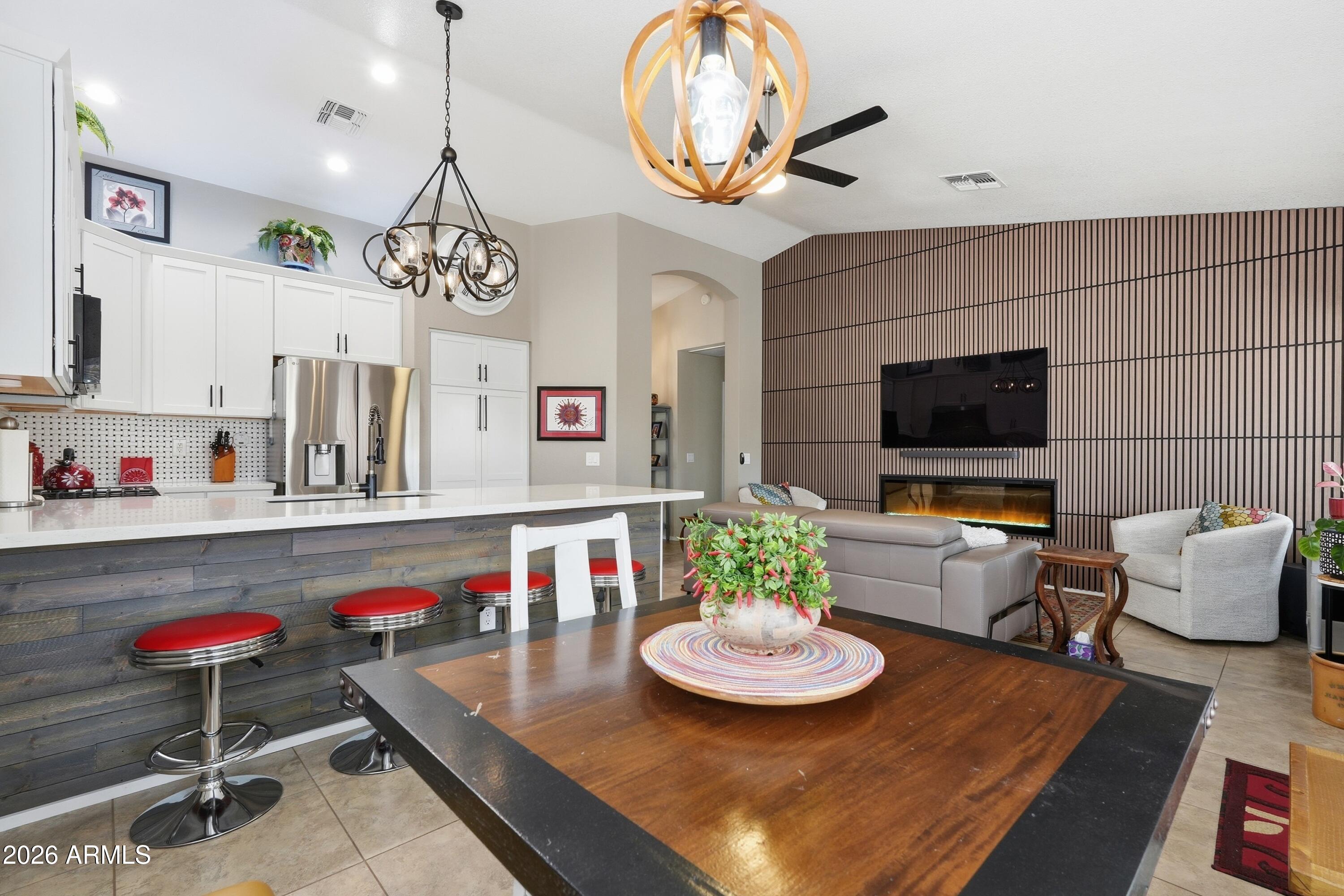 8946 E MINNESOTA Avenue