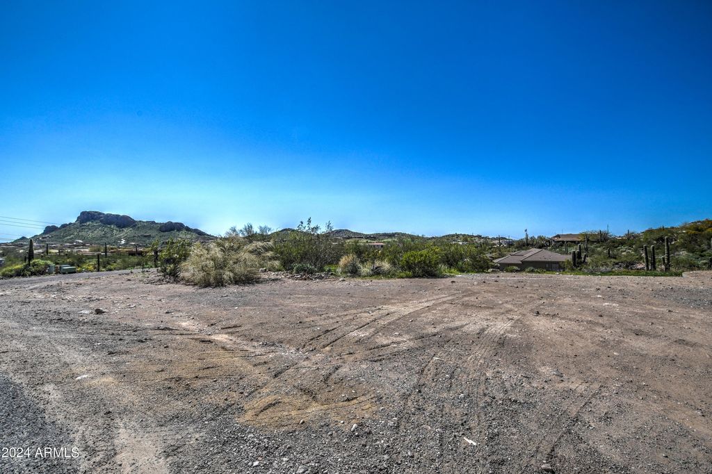 Photo of 3686 S Kings Ranch Court #--, Gold Canyon, AZ 85118 (MLS # 6680051)