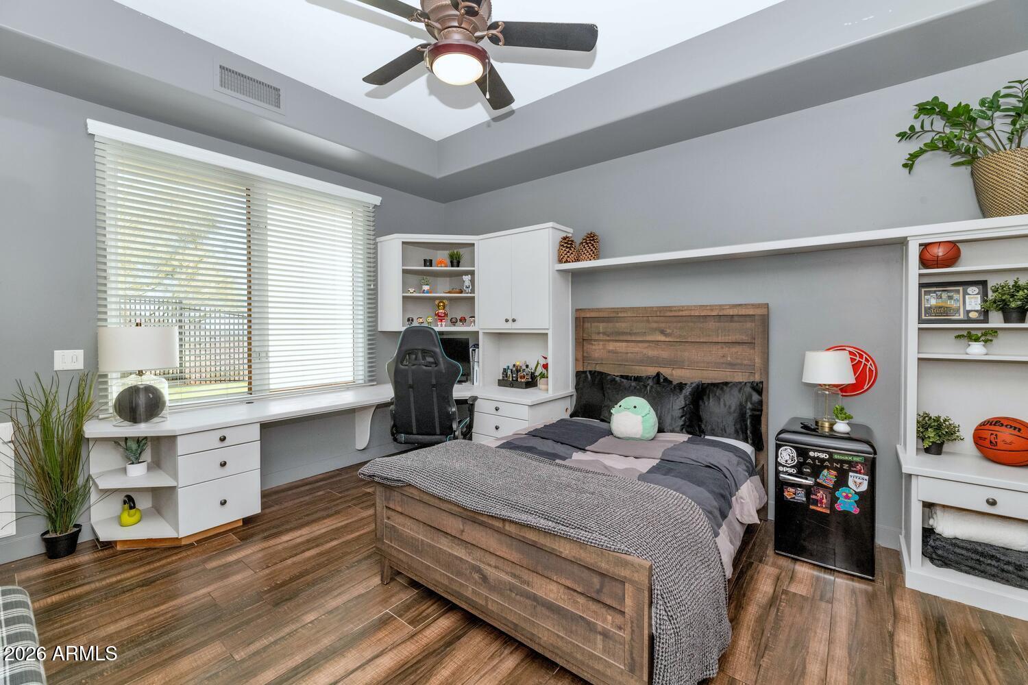 Phoenix, Arizona, 85023, United States, 4 Bedrooms Bedrooms, ,5 BathroomsBathrooms,Residential,Active,2035095