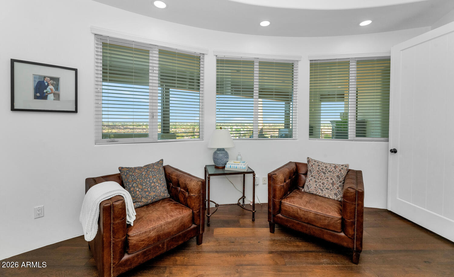 Phoenix, Arizona, 85023, United States, 4 Bedrooms Bedrooms, ,5 BathroomsBathrooms,Residential,Active,2035095