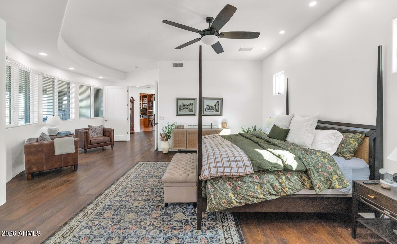 Phoenix, Arizona, 85023, United States, 4 Bedrooms Bedrooms, ,5 BathroomsBathrooms,Residential,Active,2035095