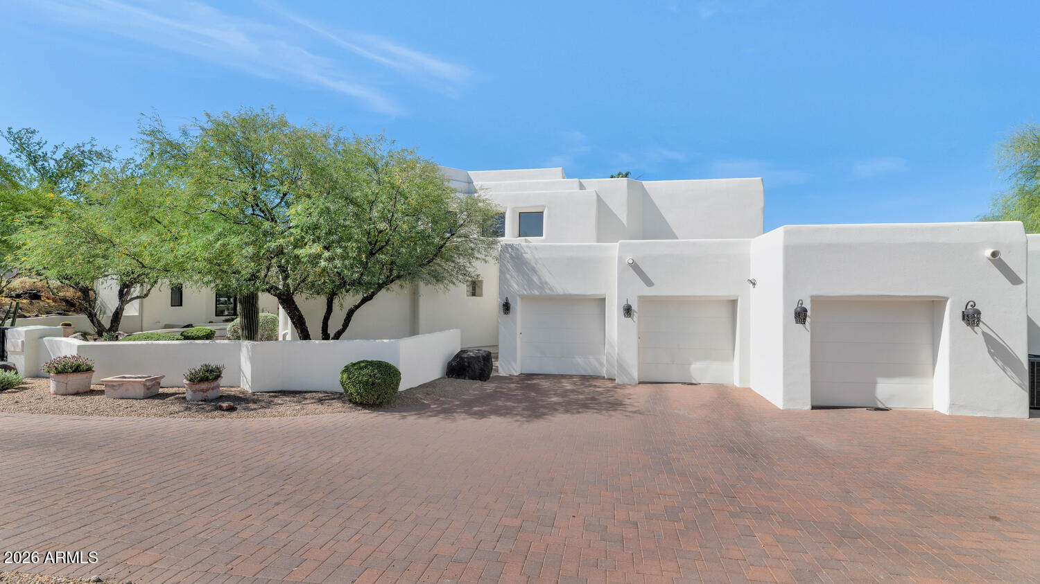 Phoenix, Arizona, 85023, United States, 4 Bedrooms Bedrooms, ,5 BathroomsBathrooms,Residential,Active,2035095