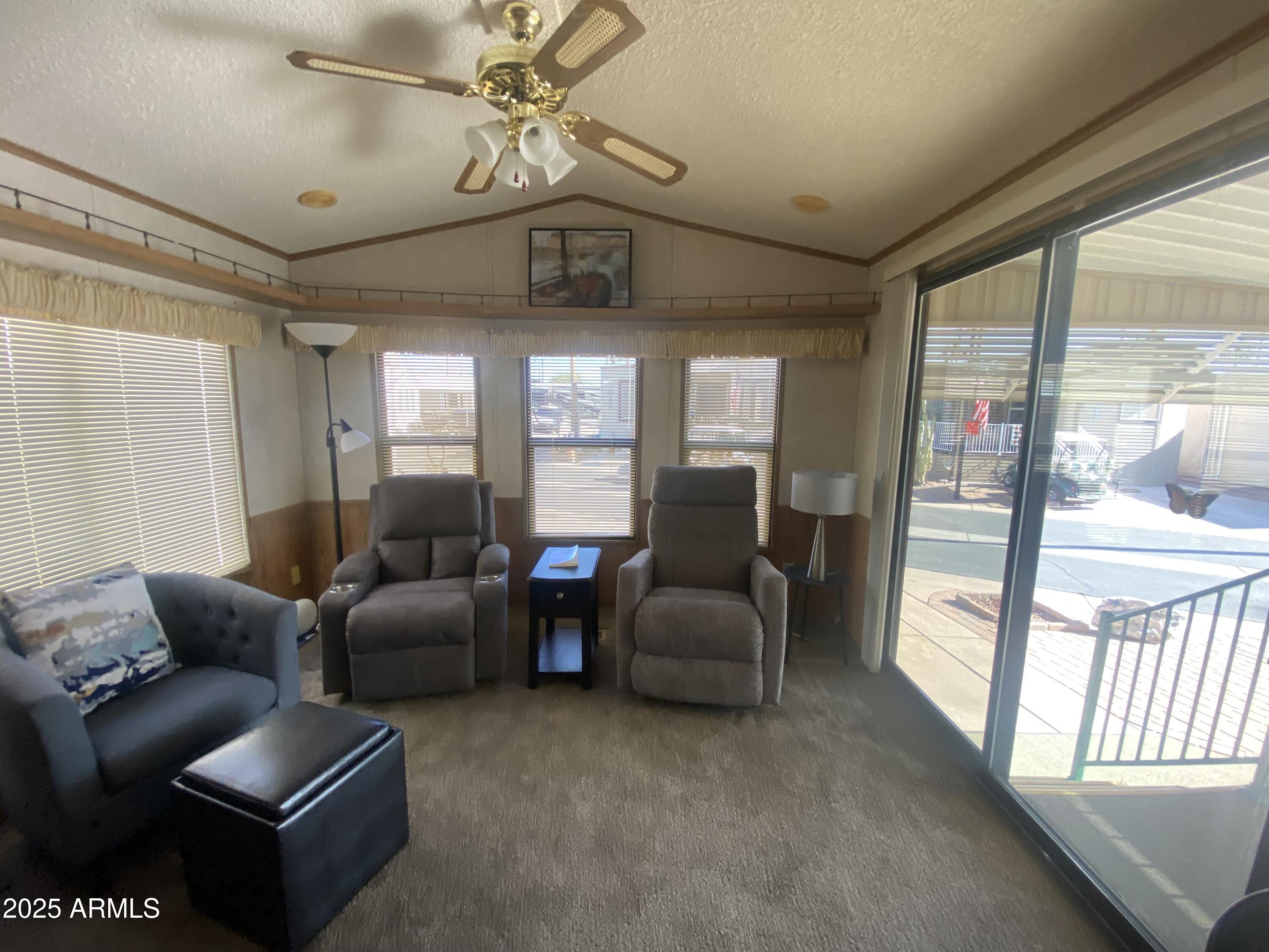 1262 S SHAWNEE Drive