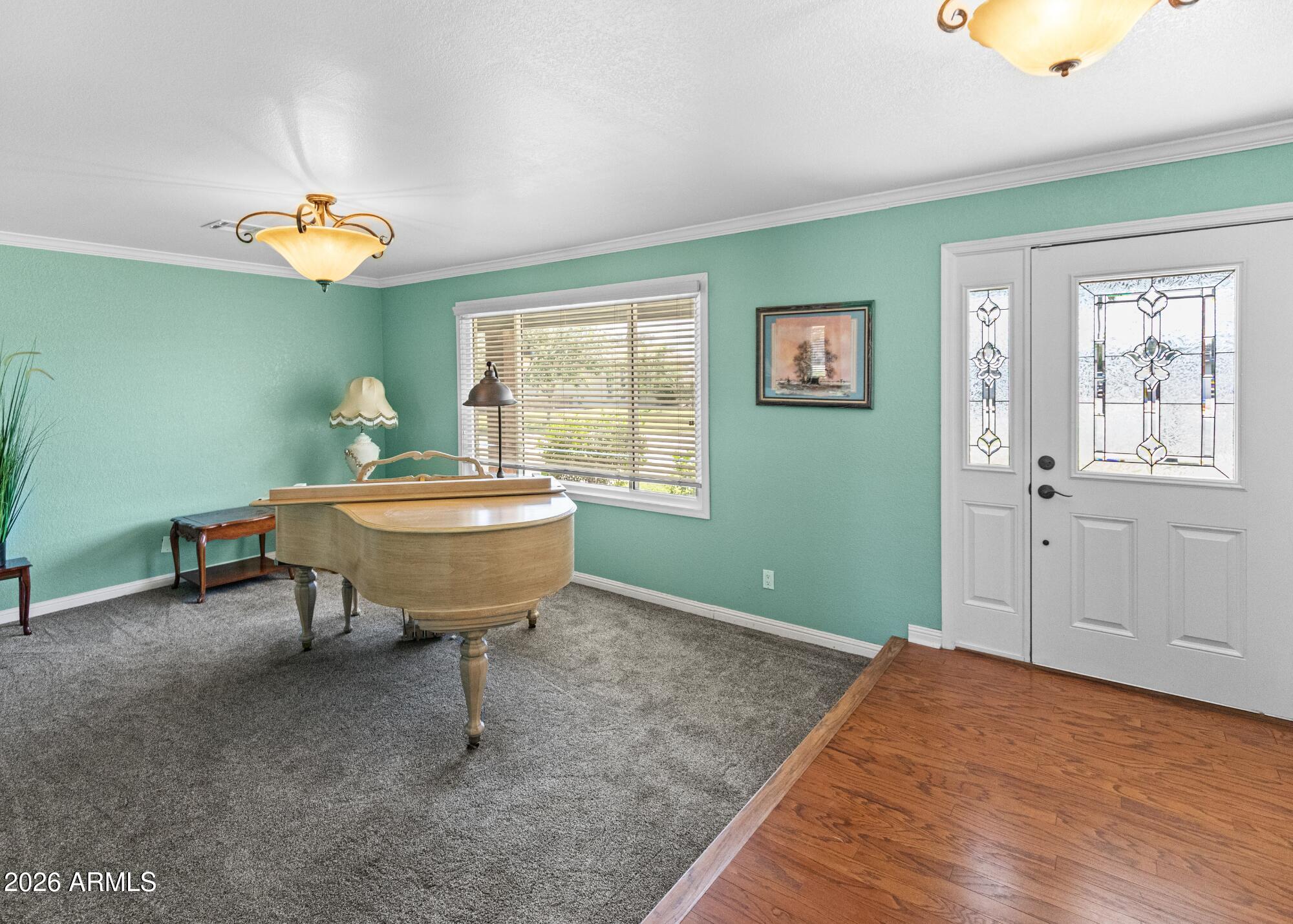 945 N DELMAR --