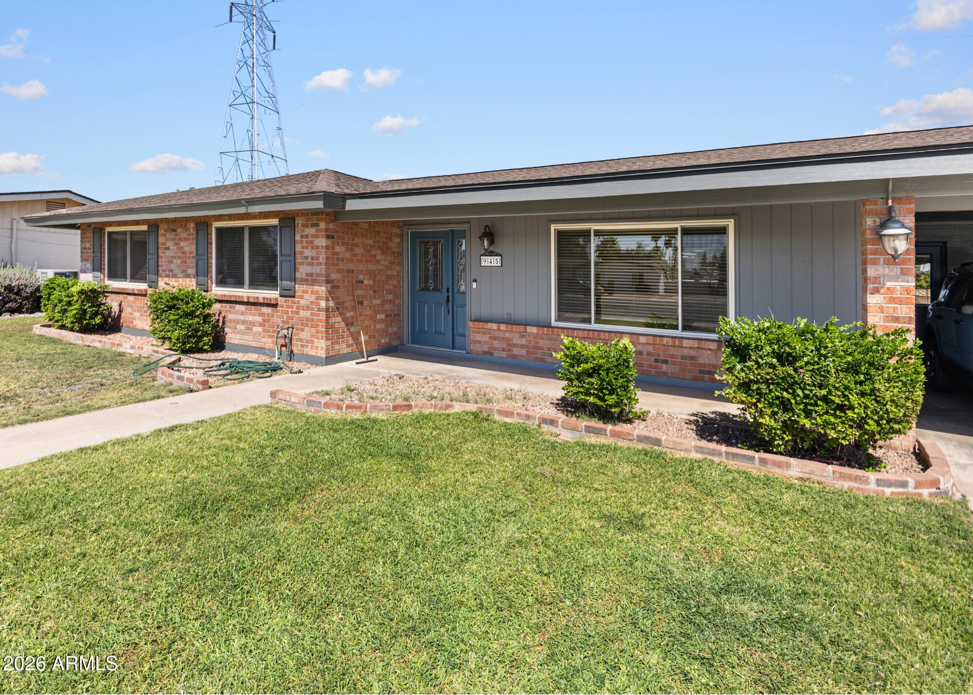 945 N DELMAR --