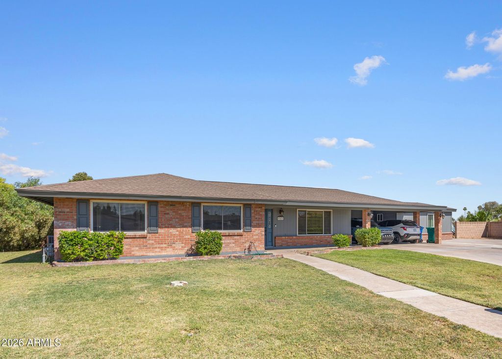 Photo of 945 N Delmar, Mesa, AZ 85203 (MLS # 7028561)