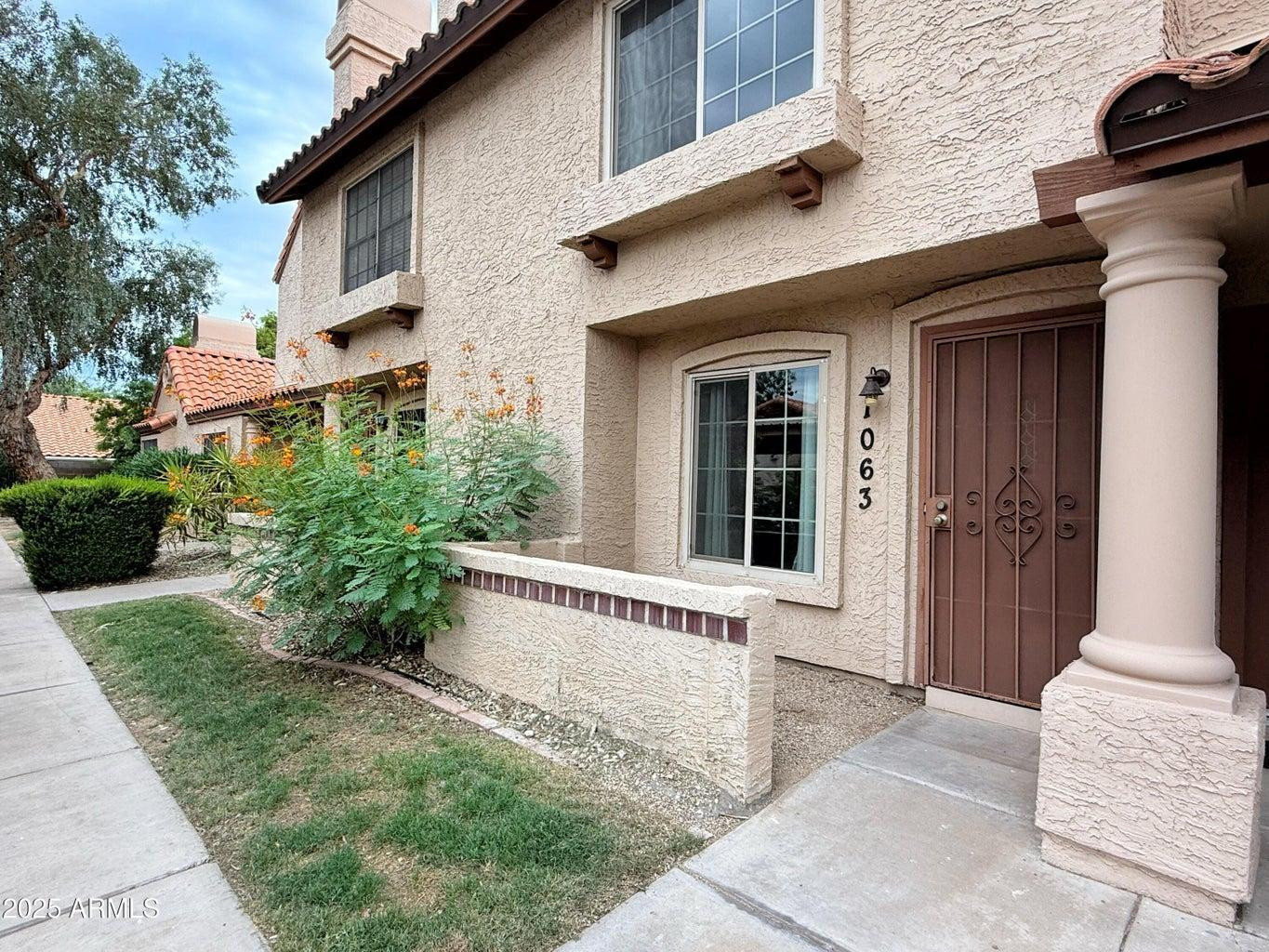 4901 E KELTON Lane 1063