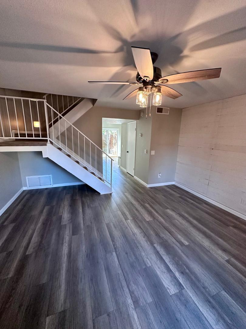 4901 E KELTON Lane 1063