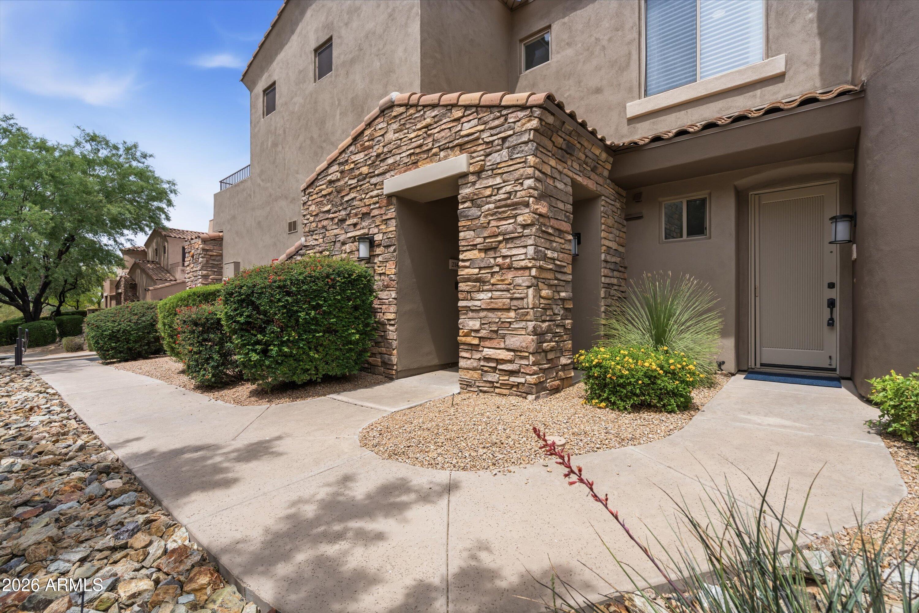 19475 N GRAYHAWK Drive 1148