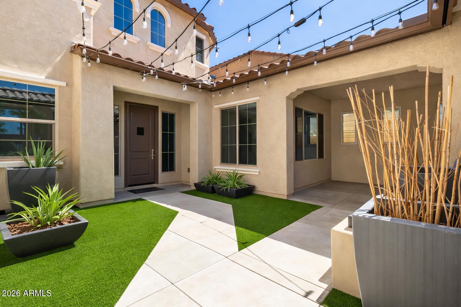 1630 W BLAYLOCK Drive