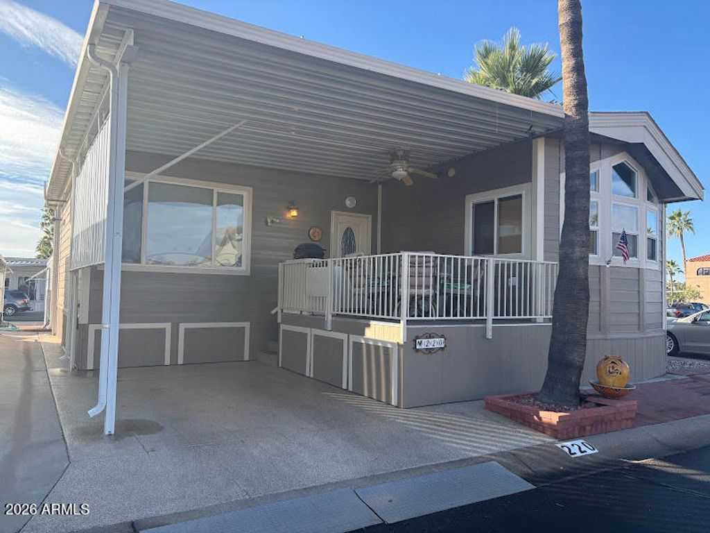 Photo of 220 Motherlode Drive, Apache Junction, AZ 85119 (MLS # 6975096)