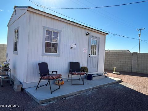 A home in Arizona City