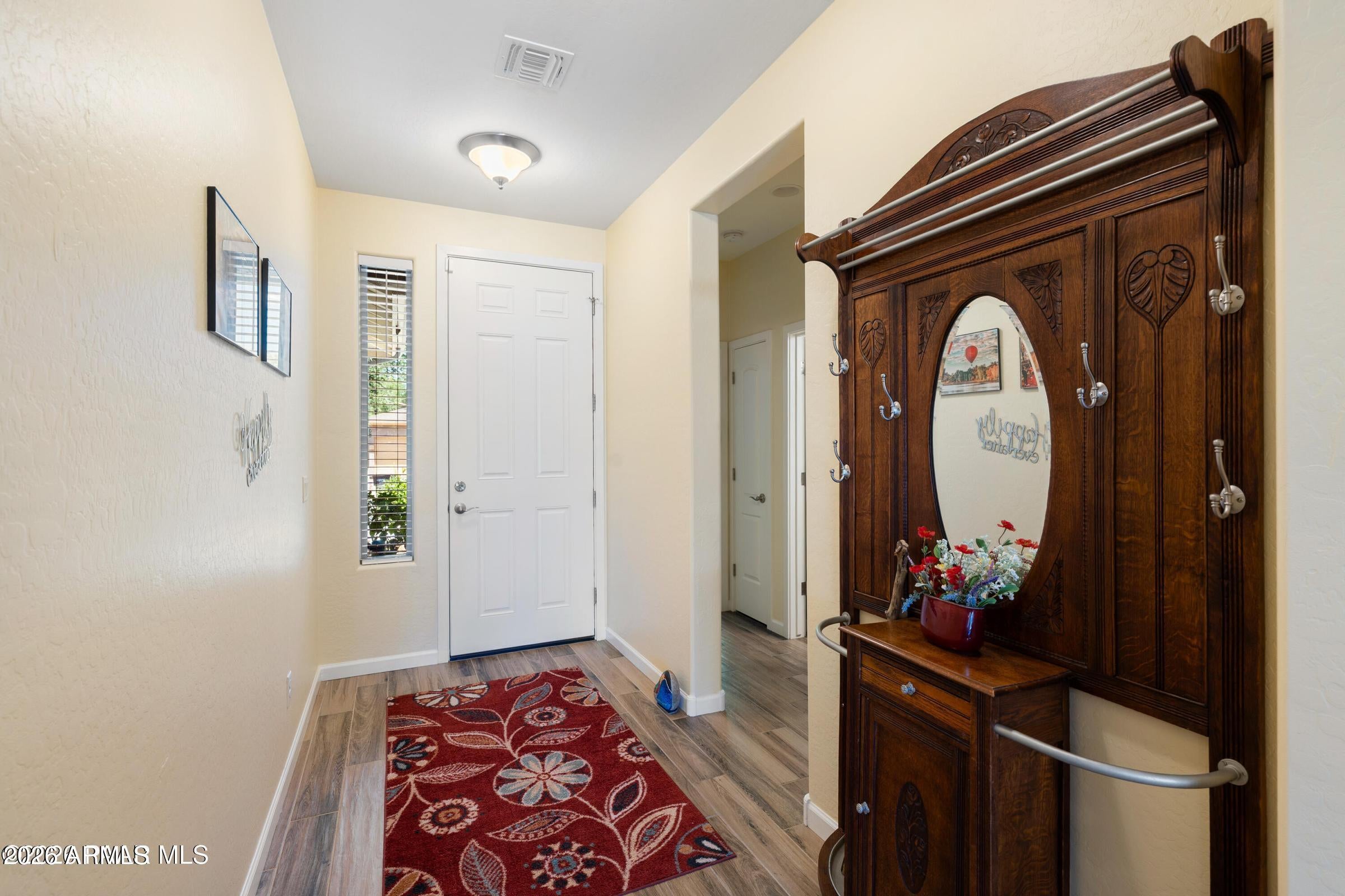 1289 ESSEX Way