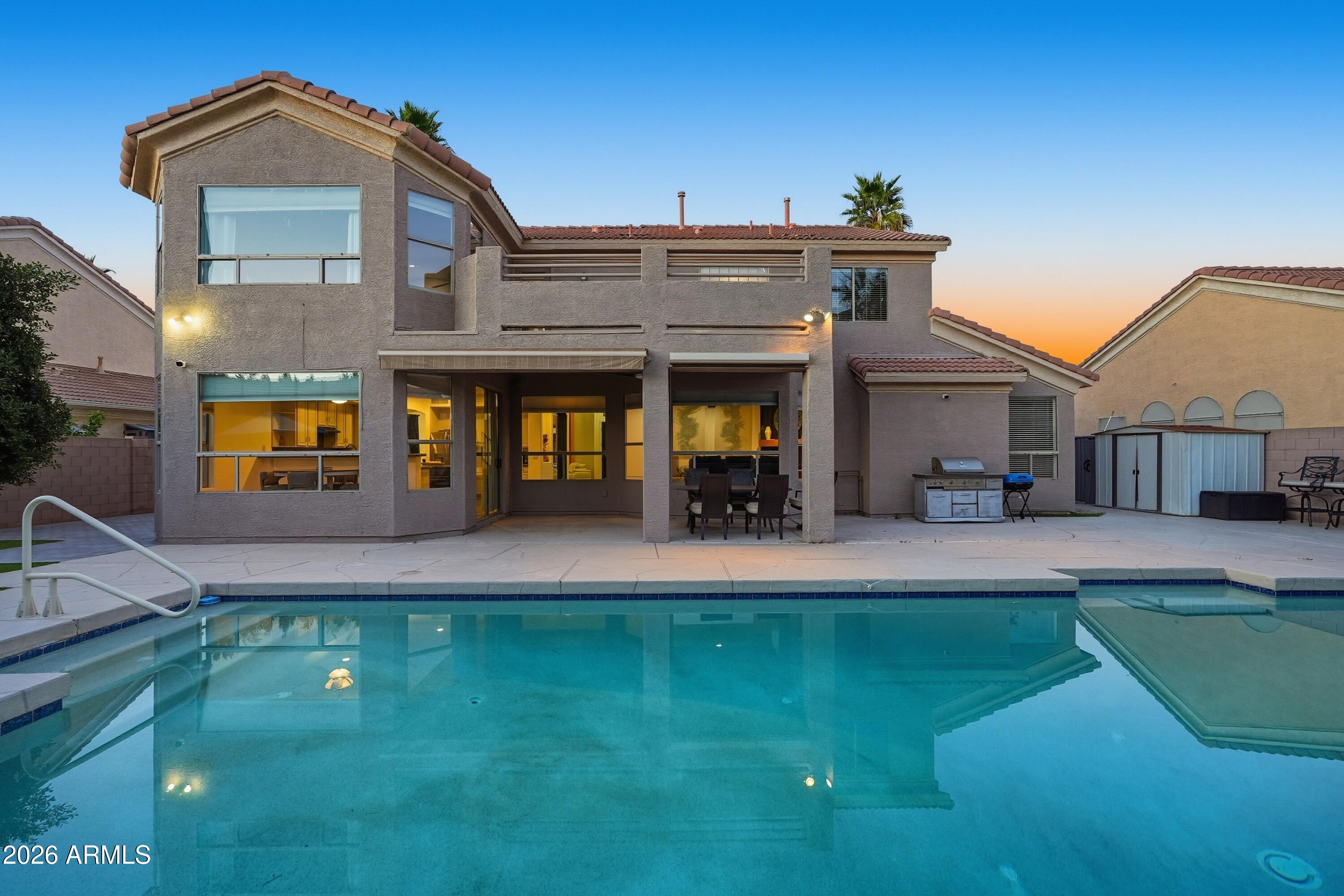 3263 E INVERNESS Avenue