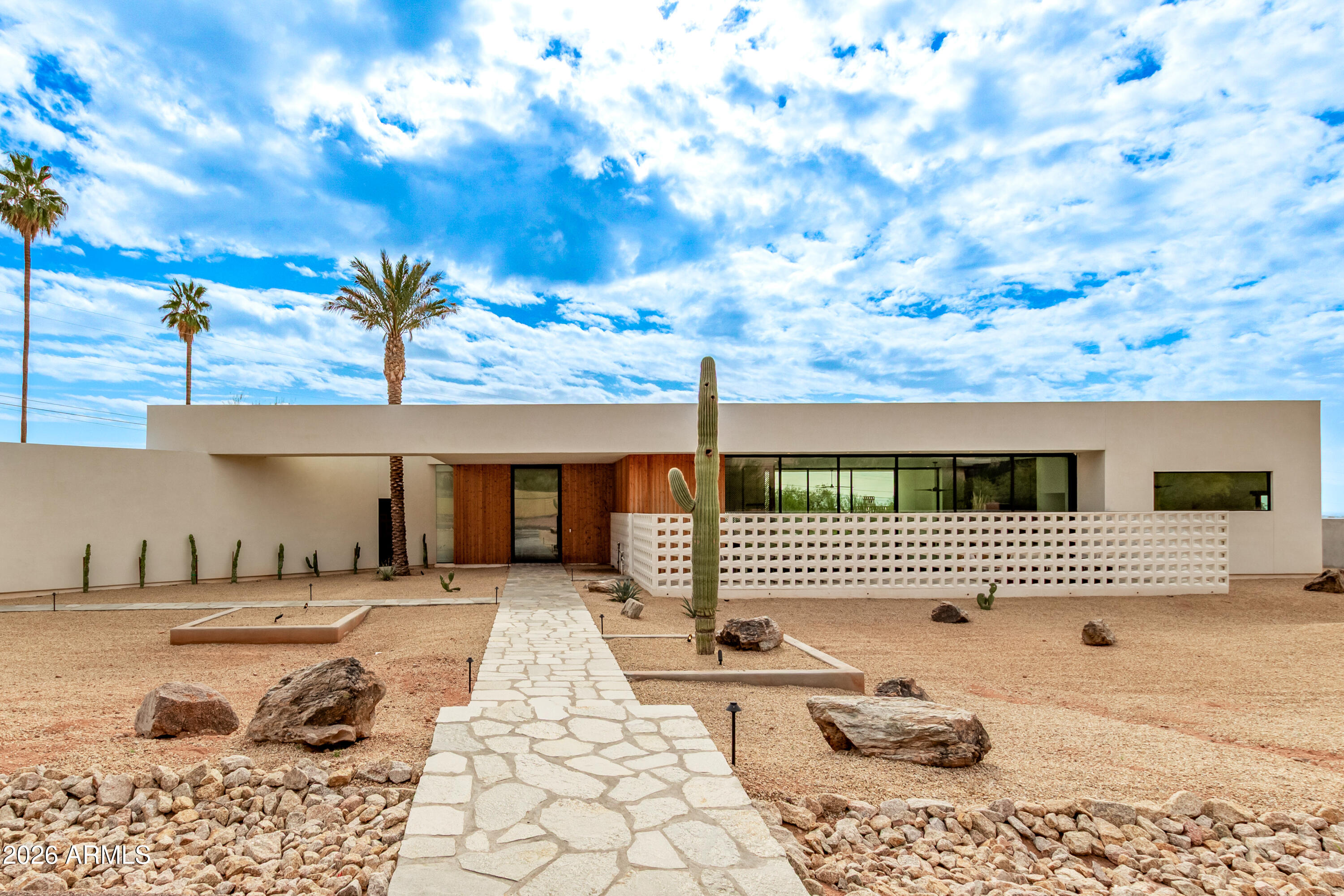 4905 E WHITE GATES Drive