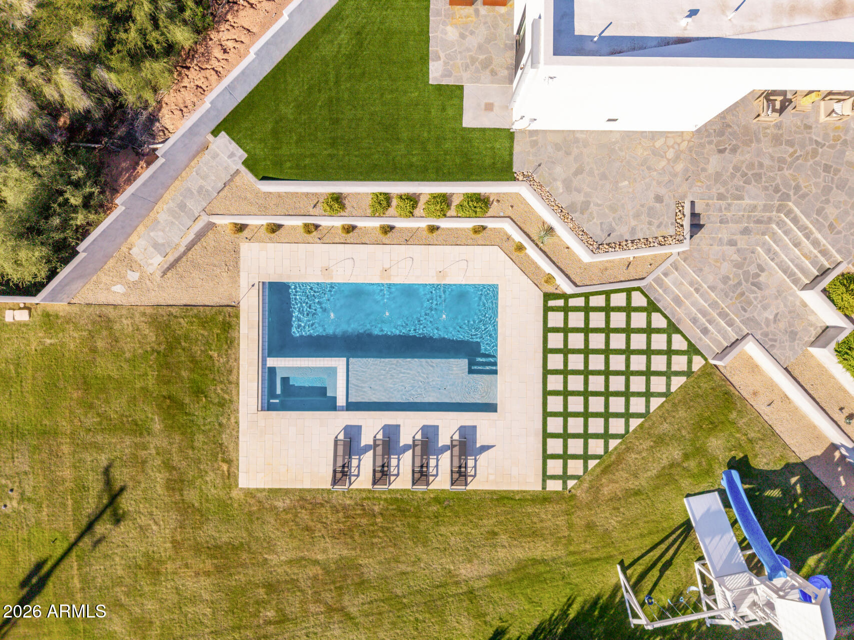 4905 E WHITE GATES Drive