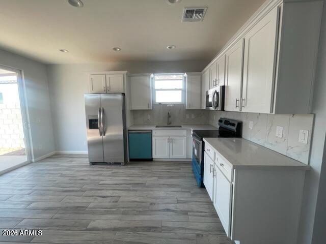 1341 E PUEBLO Avenue