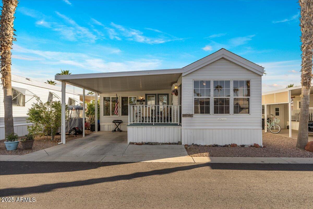 1110 N Henness Road 906