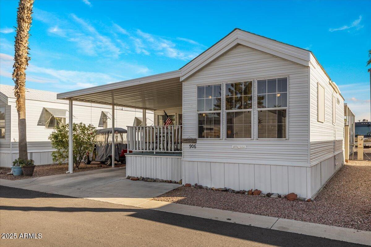1110 N Henness Road 906