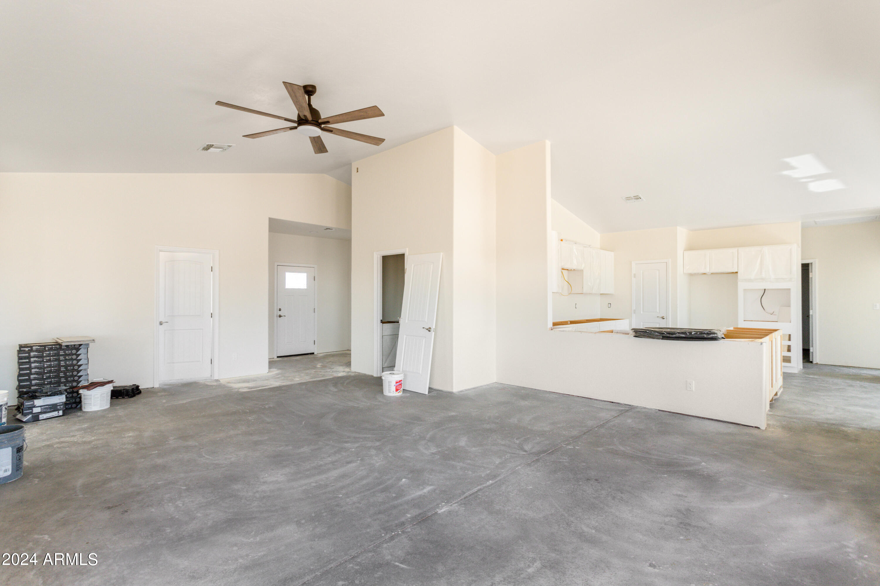 RANCHO ARIZONA - Residential
