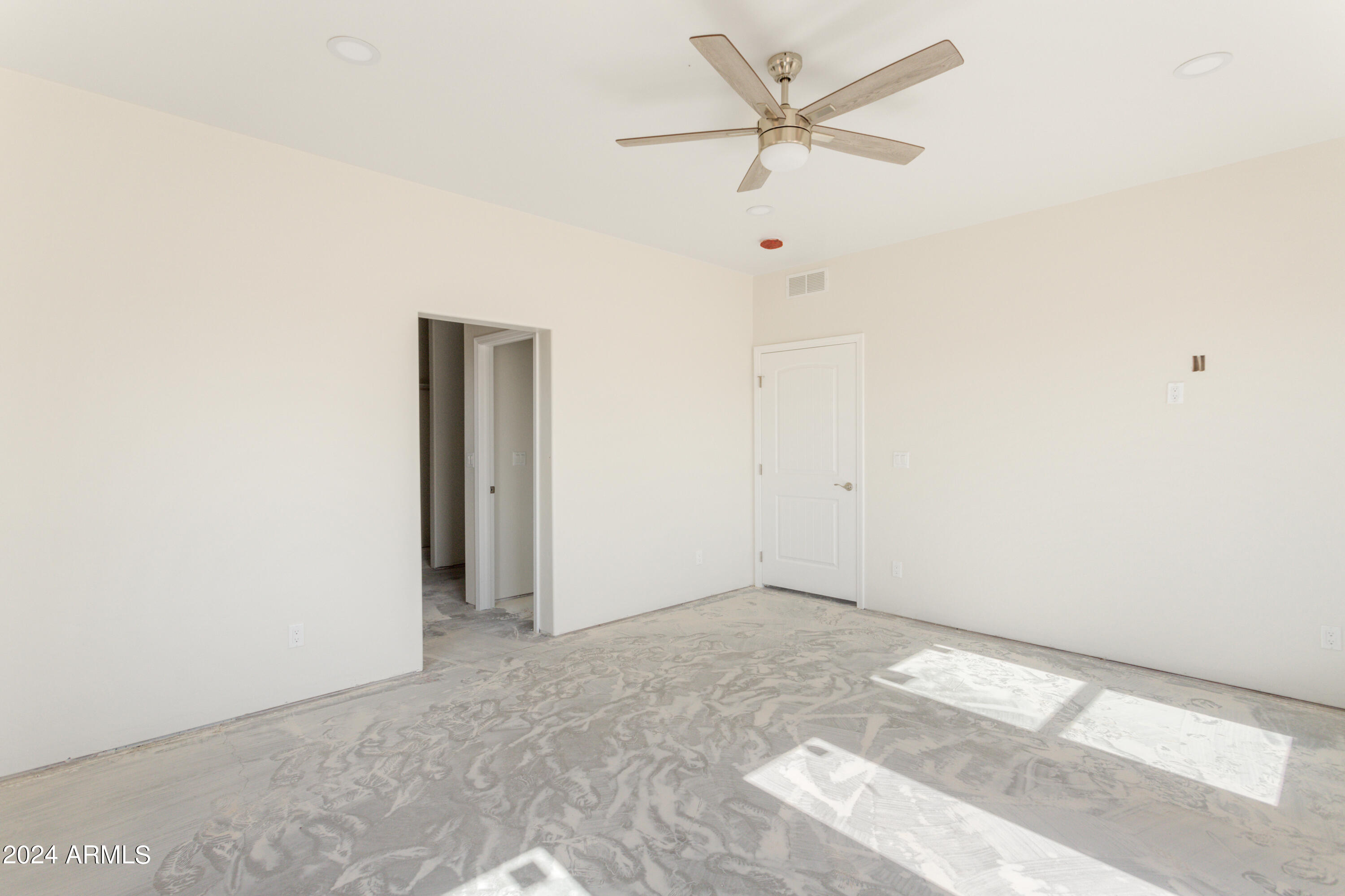 RANCHO ARIZONA - Residential