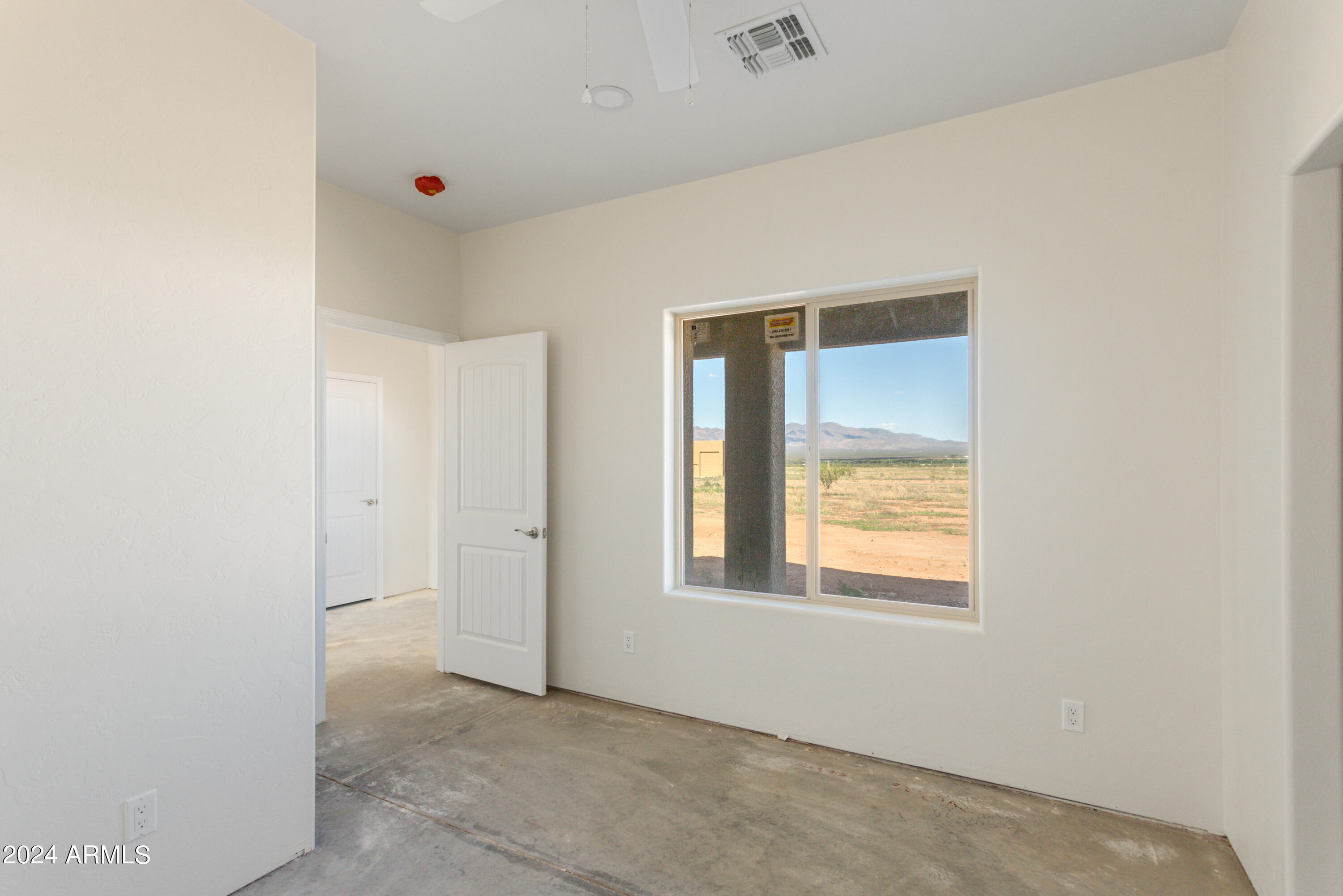 RANCHO ARIZONA - Residential