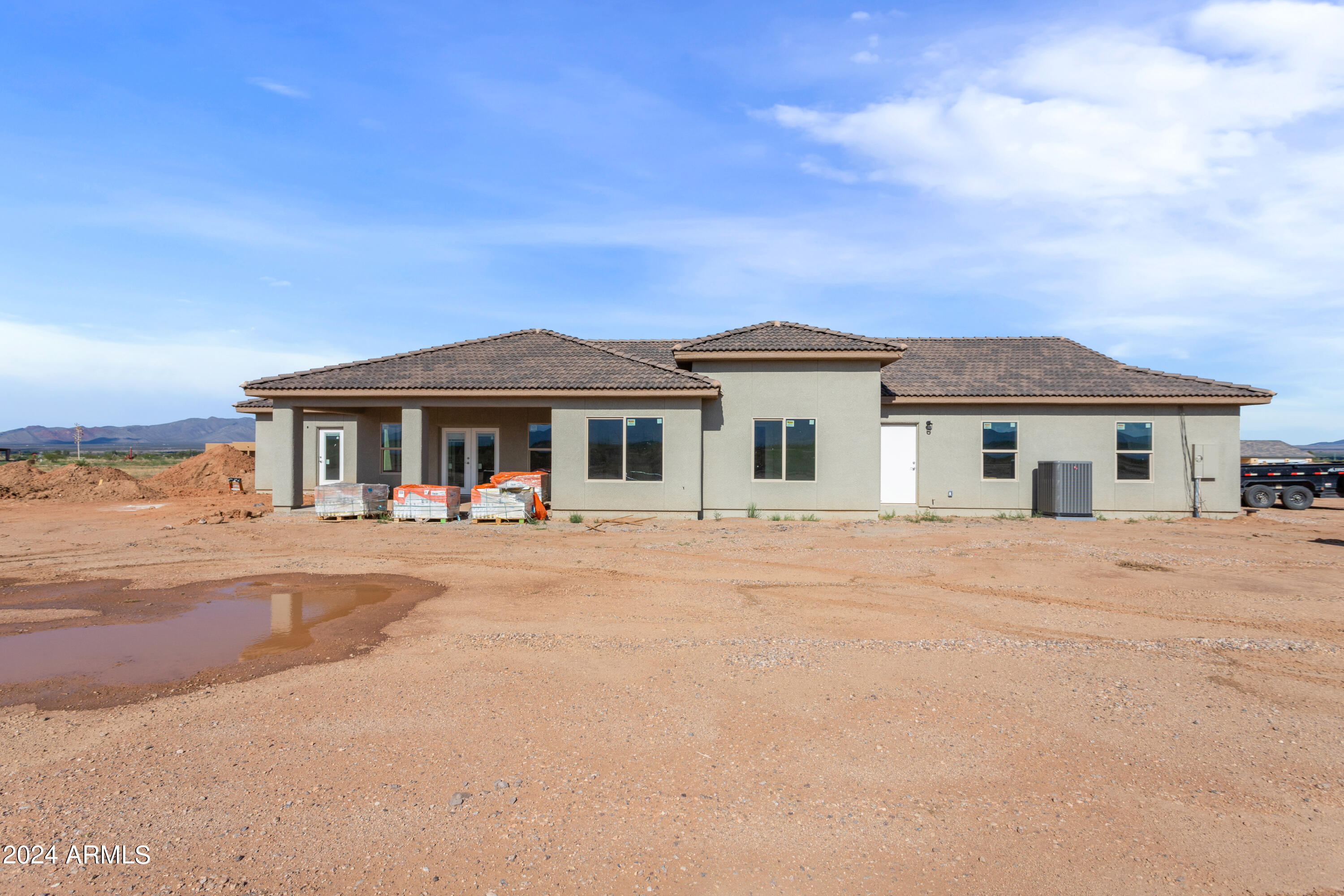 RANCHO ARIZONA - Residential