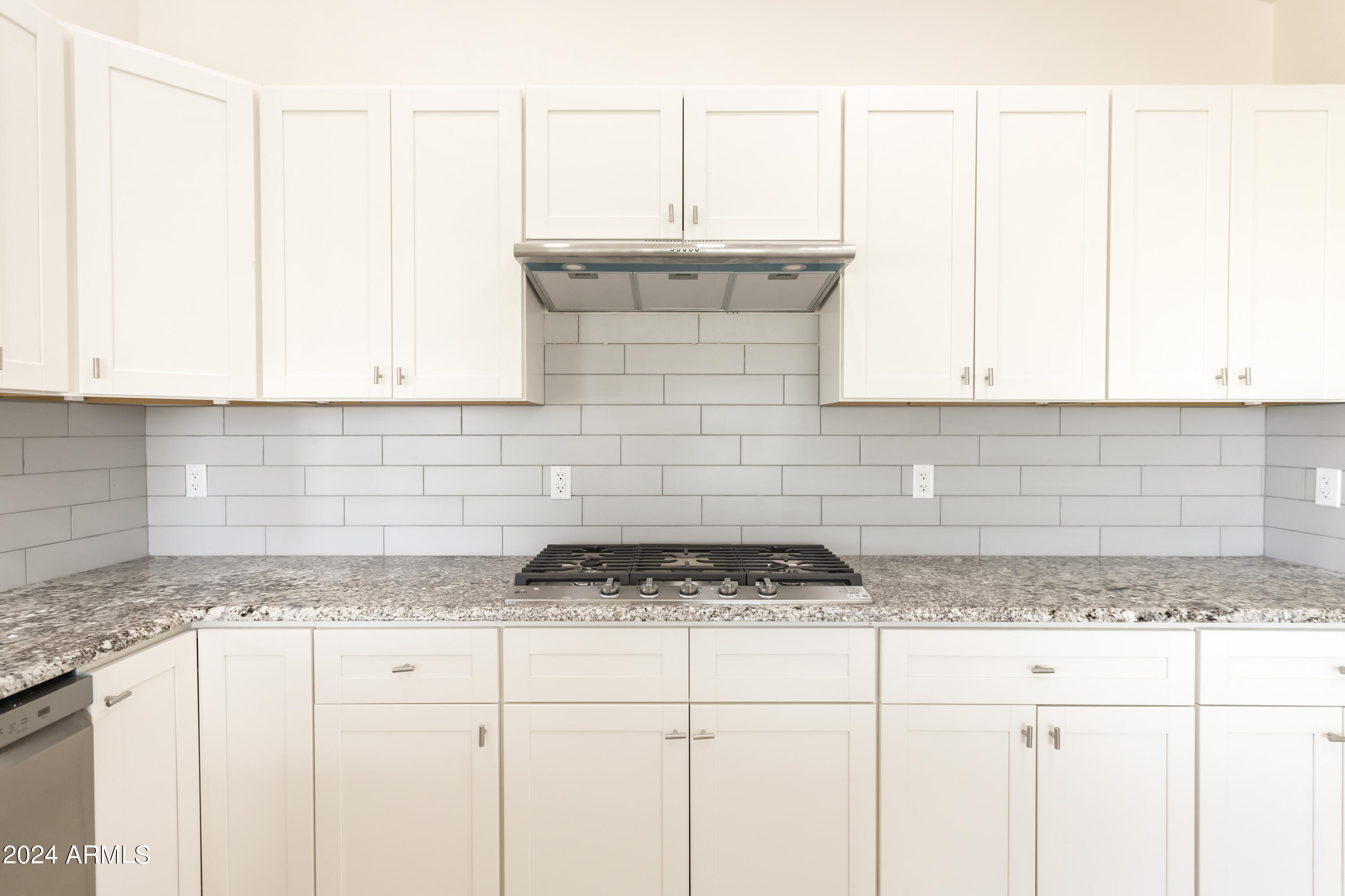 RANCHO ARIZONA - Residential