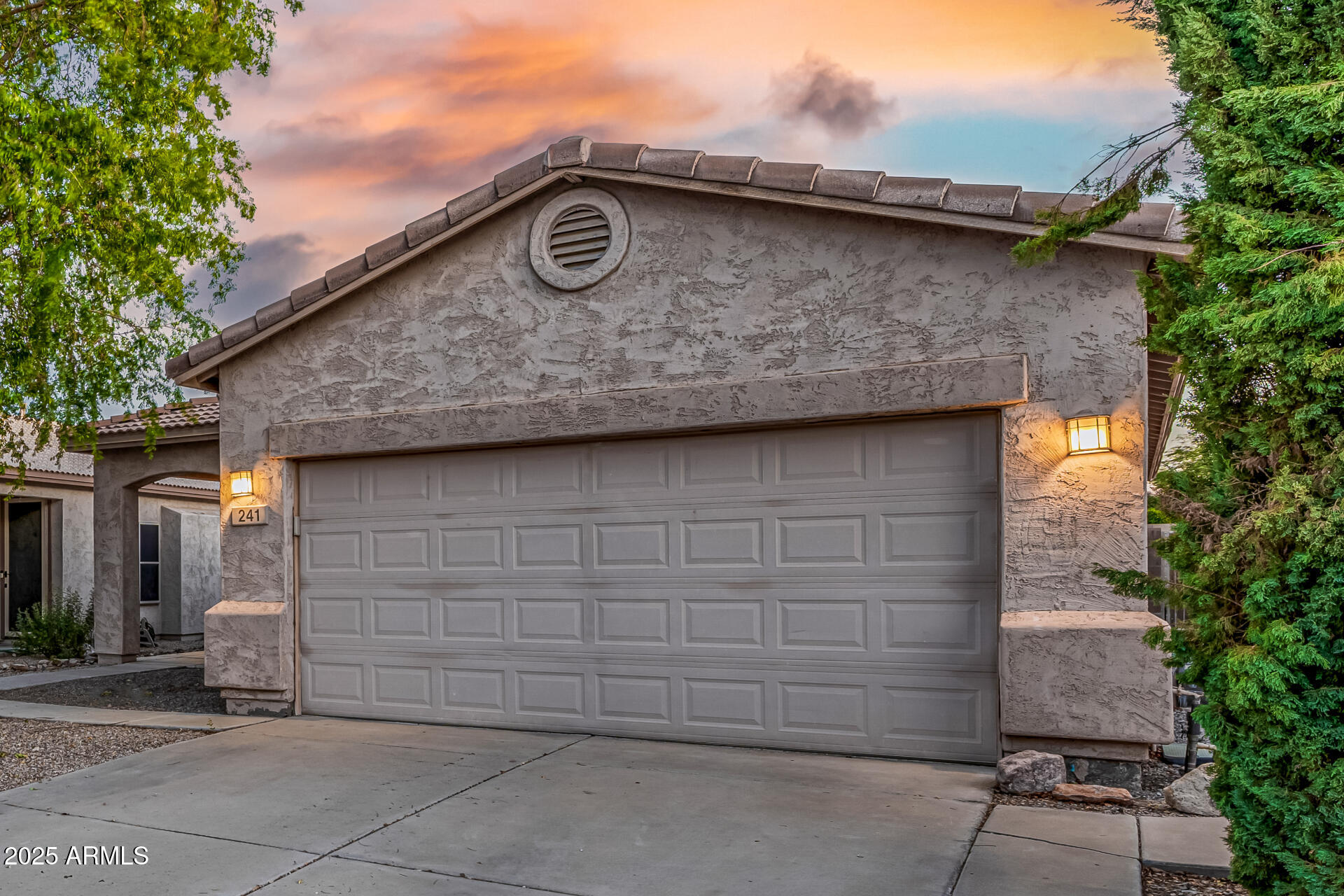 241 E MOUNTAIN VIEW Road