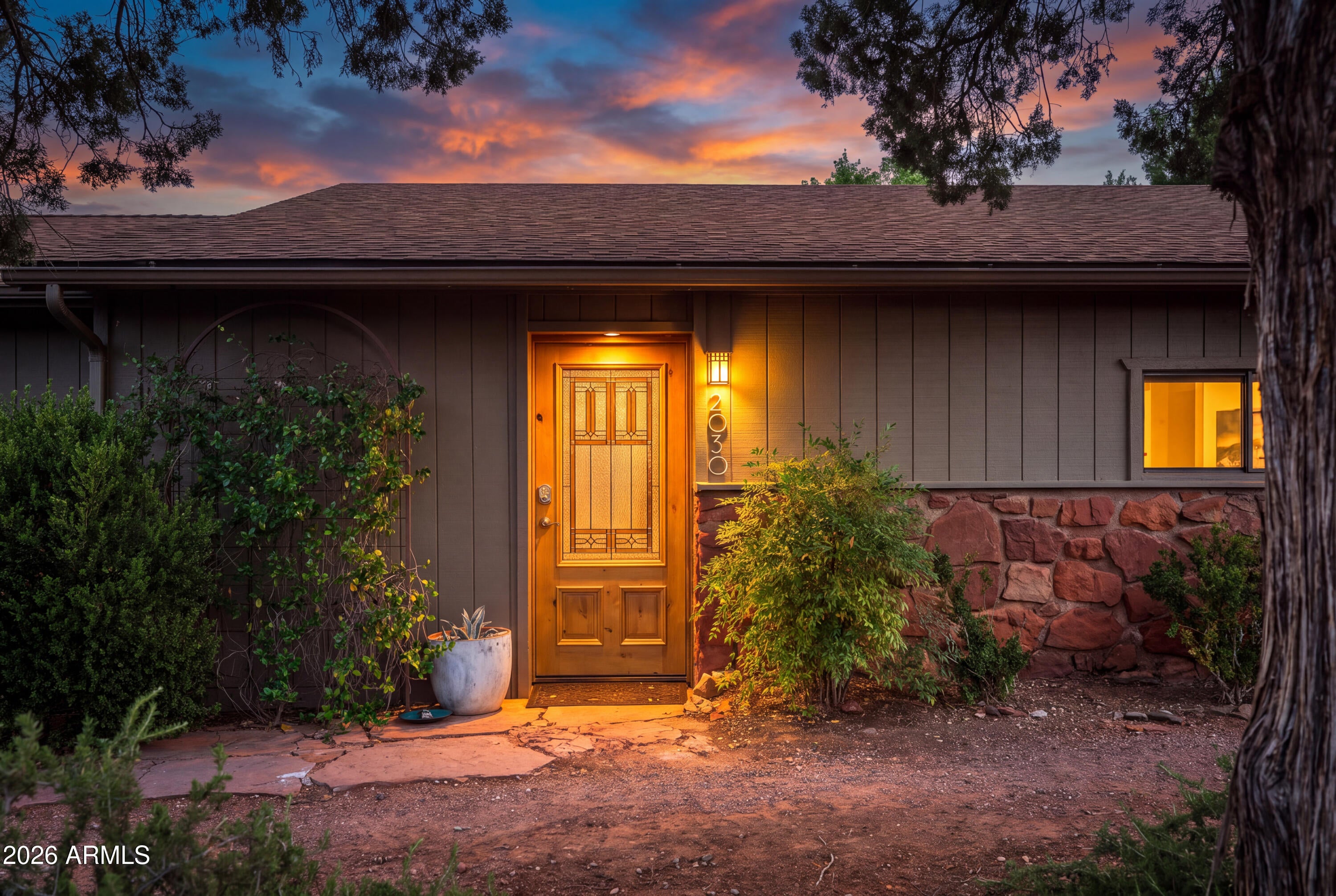 2030 Red Rock Loop Road
